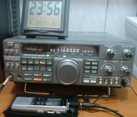 Sintonizando a emissora Voz da Rússia no Rio de Janeiro com sinal local